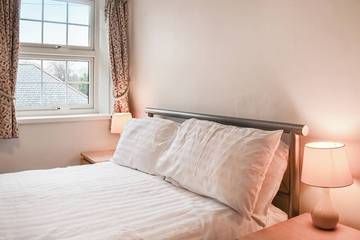 Log Cabin for 6 People in Bude, Cornwall, Photo 1