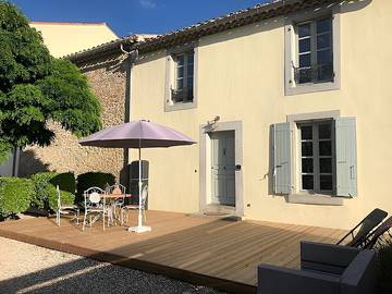 Gîte pour 4 personnes, avec jardin ainsi que terrasse et piscine à Marseillette