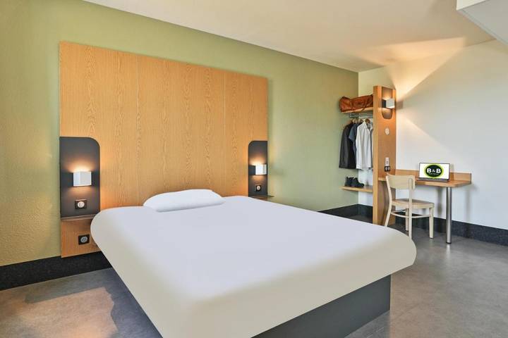 Hôtel pour 2 personnes, avec terrasse à La Roche-sur-Yon - 3