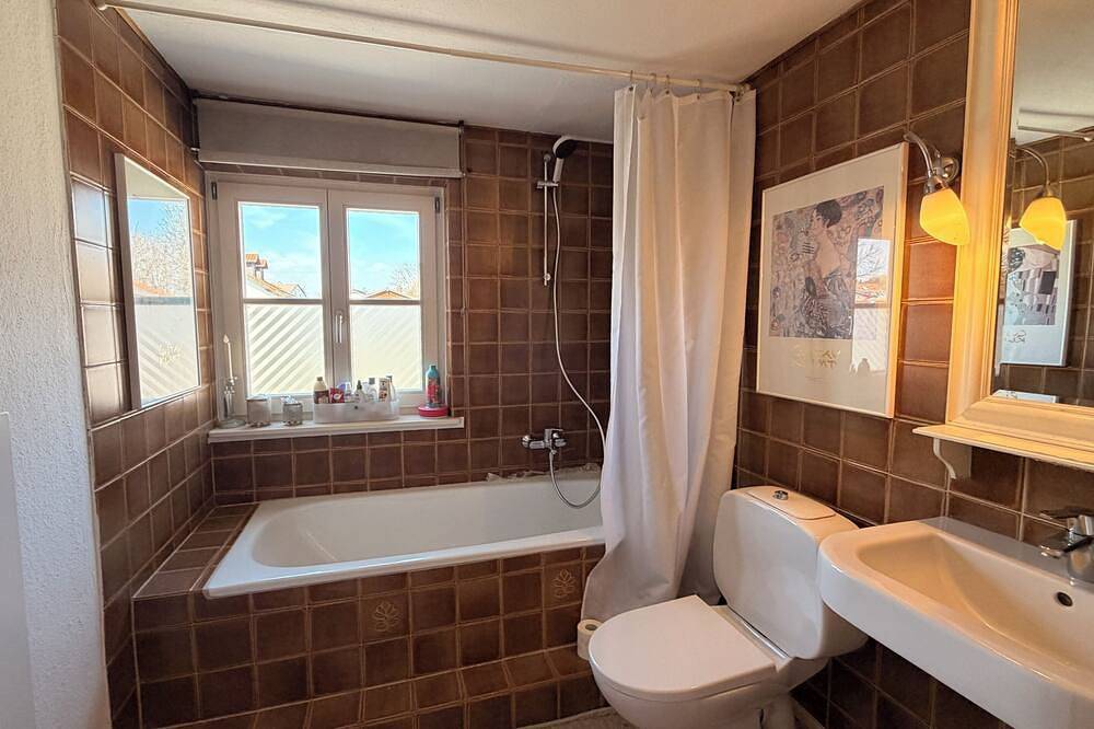 Ganze Wohnung, Charmante Ferienwohnung nahe Kloster Andechs und Ammersee in Andechs, Ammersee