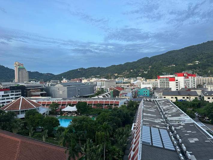 Appartement de vacances pour 2 personnes, avec terrasse ainsi que vue et piscine