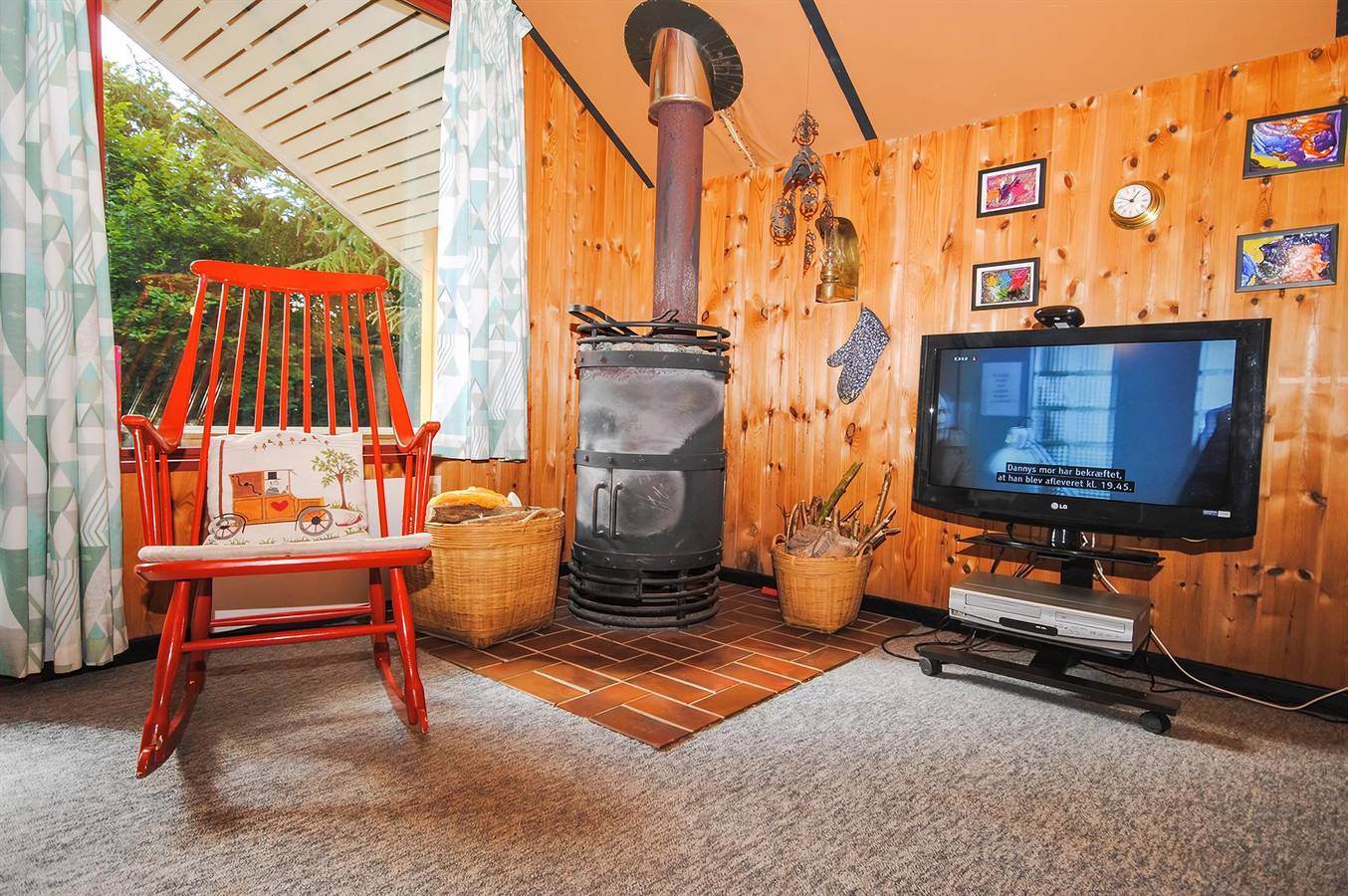 Stunning home in Spøttrup w/ 4 Bedrooms in Ålbæk Strand, Limfjord in Westjütland