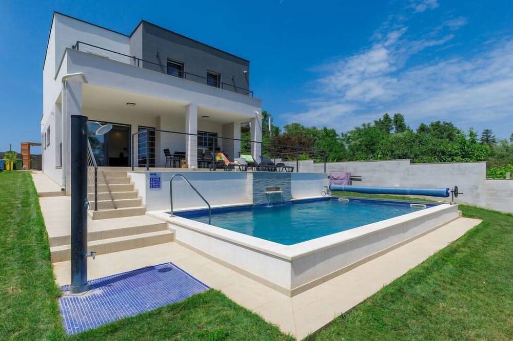Casa vacanza a Pomer a partire da 356€ a notte