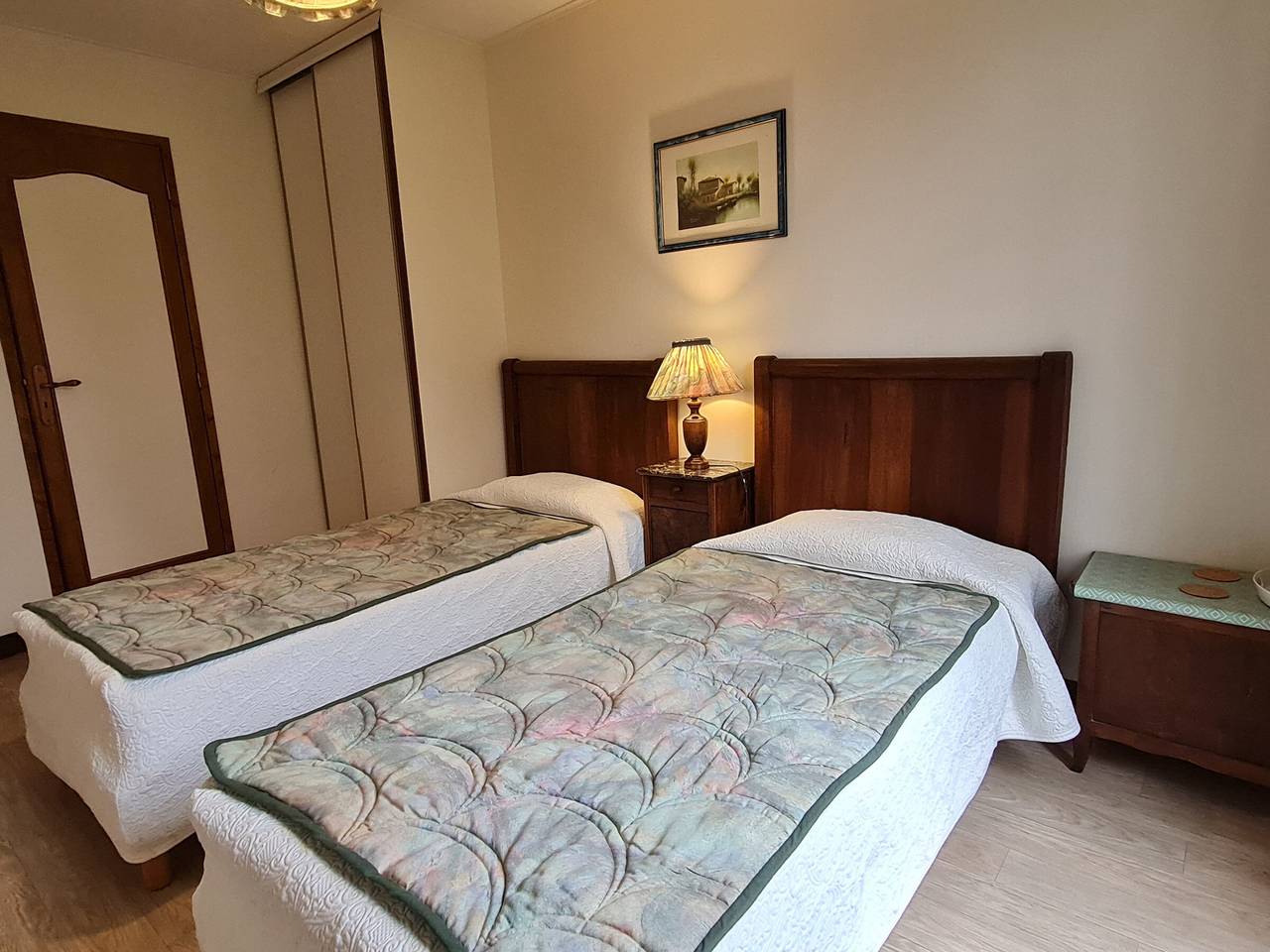 Komfortable Zimmer mit privaten Bädern und Klimaanlage in Férolles, Sologne