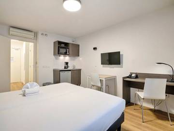 Studio pour 2 Personnes dans Nogent-sur-Marne, Val-de-Marne, Photo 4