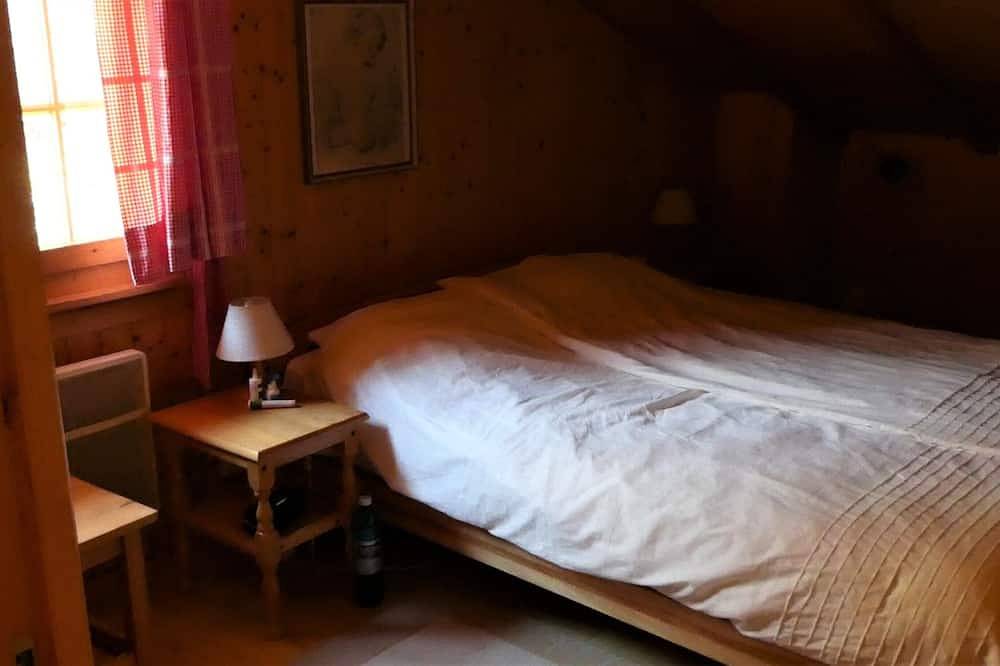Private vacation chalet in a sunny location with fantastic views at fair prices in Salins (Sion), Sion