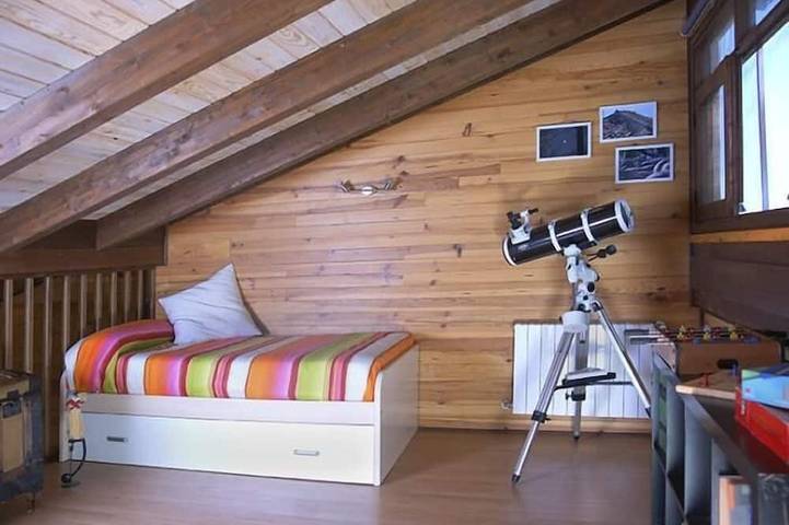 Maison en bois pour 12 personnes avec piscine in Villanueva de la Fuente, La Mancha