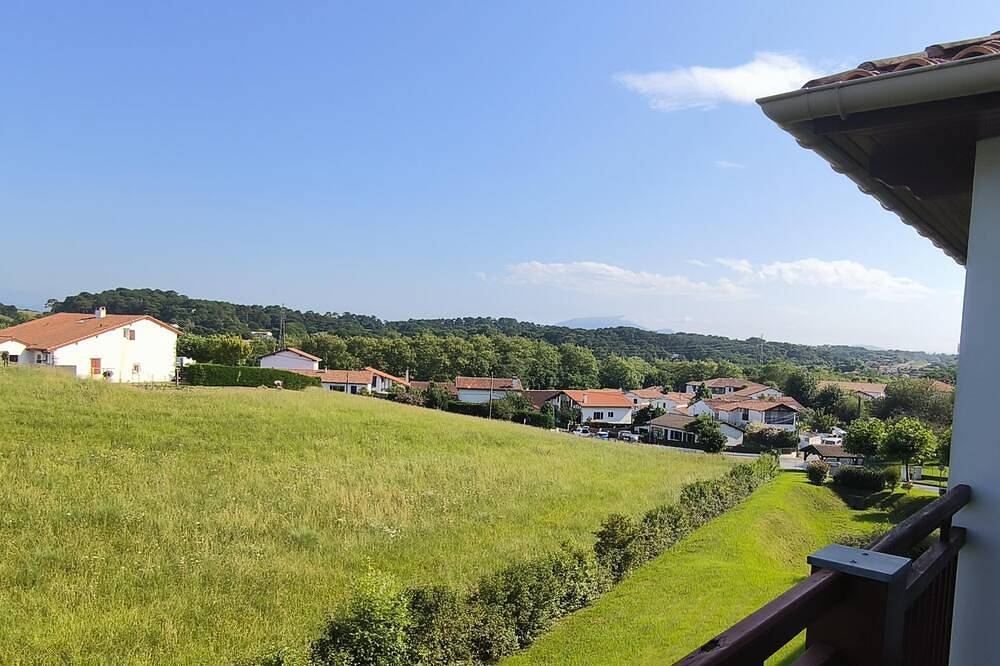 Appartement entier, A 1 km de la mer, ,appartement au calme , vue sur la campagne, au premier étage in Bidart, Région de Bayonne