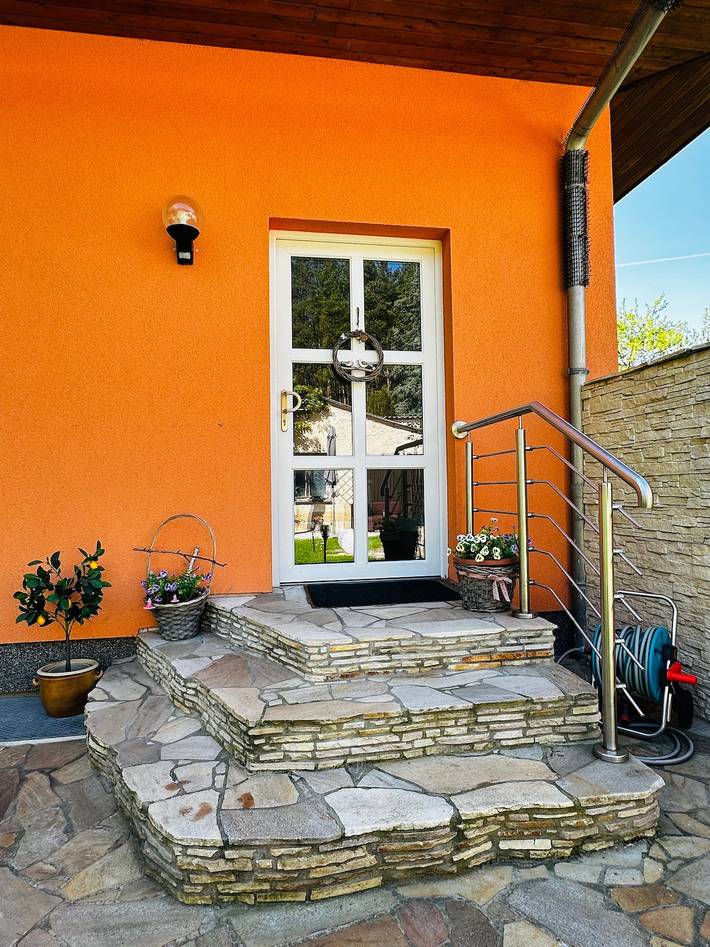 Gîte pour 6 personnes, avec jardin et jacuzzi à Cottbus - 4