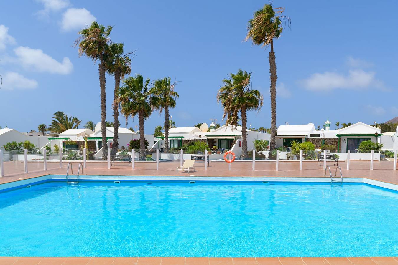 'Jardin Del Sol 30' mit Bergblick, Gemeinschaftspool und Wlan in Playa Blanca, Yaiza