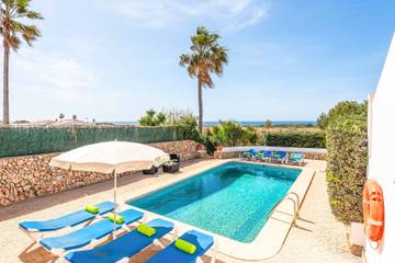 Villa in Alaior Municipality, Coast of Menorca für 8 