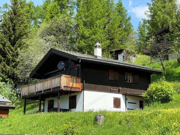 Ferienhaus für 8 Personen, mit Balkon und Terrasse sowie Garten in Bellwald