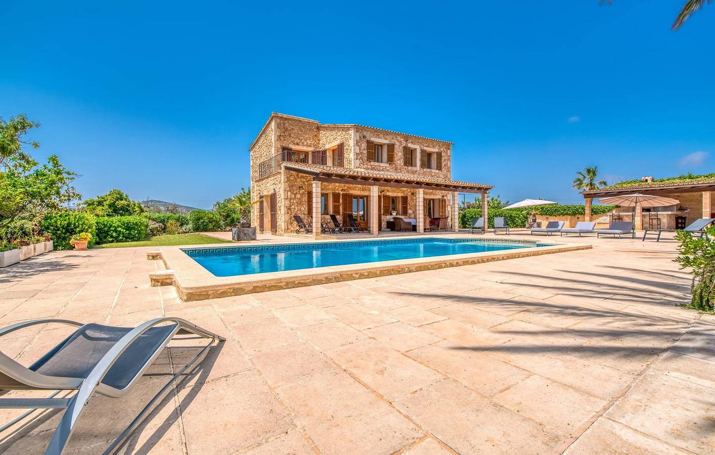 Rückzugsort mit Meerblick, Terrasse, Pool, Grill - 2,5 km zum Strand von s'Illot in Sant Llorenç des Cardassar, Mallorca Osten
