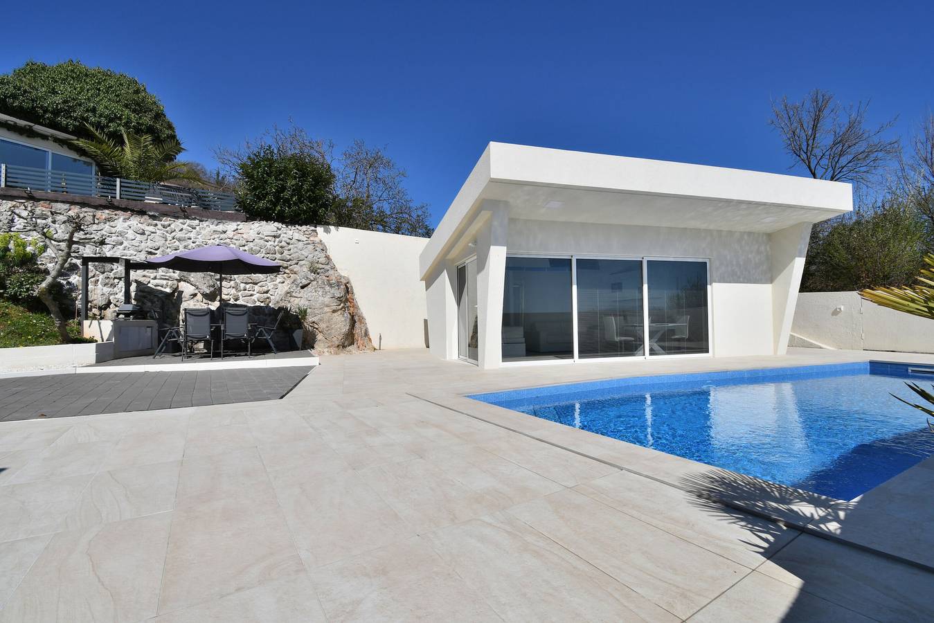 Ganzes Studio, Apartments Lux with pool in Općina Matulji, Opatija Riviera