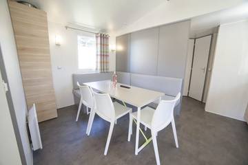 Caravane pour 6 Personnes dans Trélévern, Région de Lannion, Photo 2