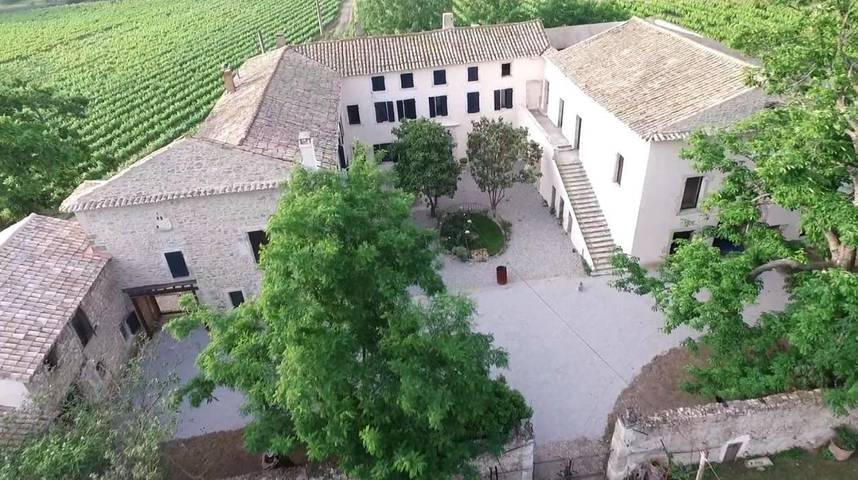 Maison d’hôte pour 5 personnes, avec Terrasse et Jardin ainsi que Piscine et Sauna