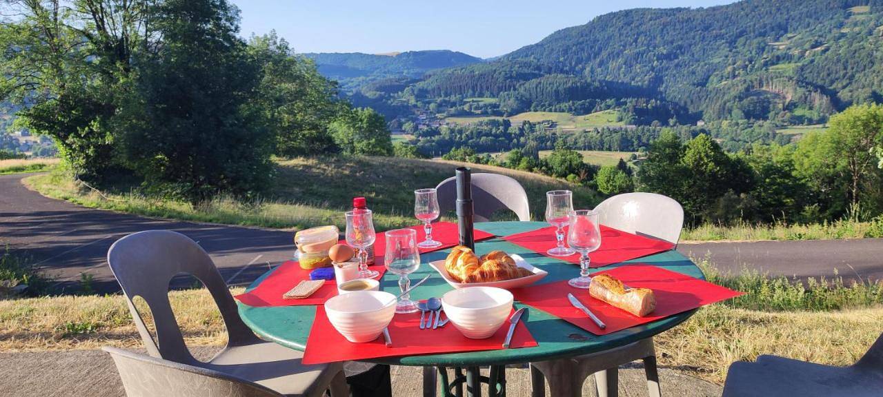 Gite la Borie de Pourtou Santoire in Condat, Parc naturel régional des Volcans d'Auvergne