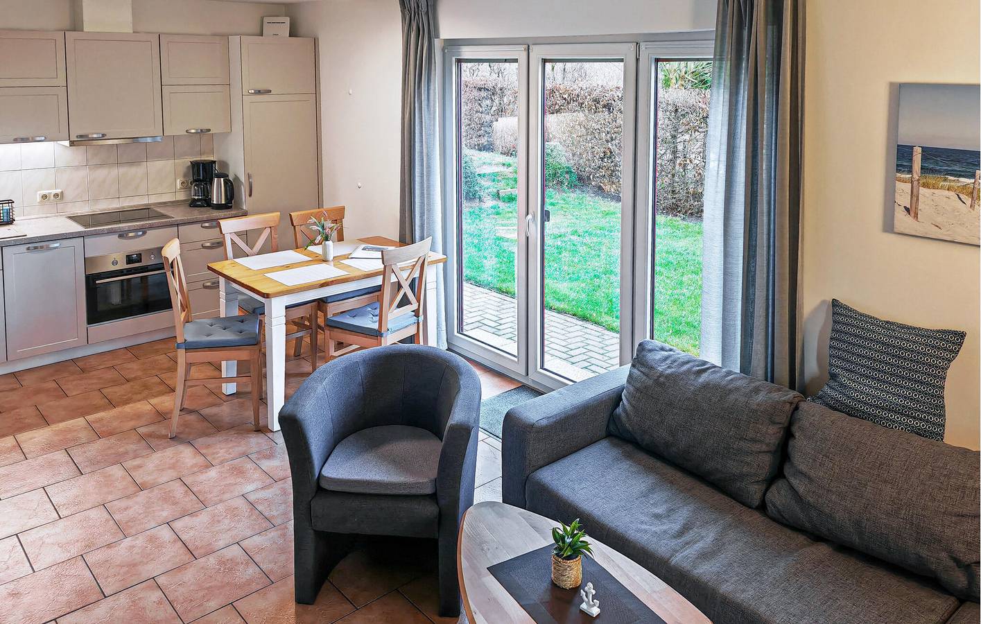 Appartement am Strand mit Terrasse und Parkplatz, 500m zum Strand in Wohlenberg, Klütz