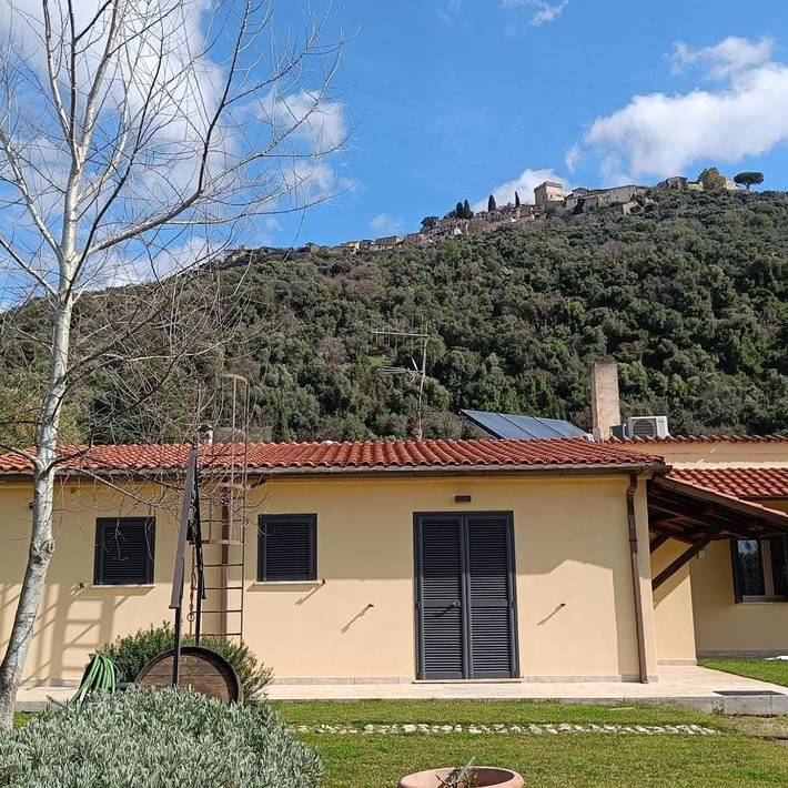 Casa vacanza per 2 persone, con Giardino e Panorama a Sermoneta