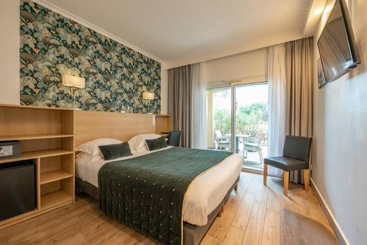 Hôtel pour 2 personnes, avec vue et balcon dans Plage De La Croisette Sainte Maxime - 3