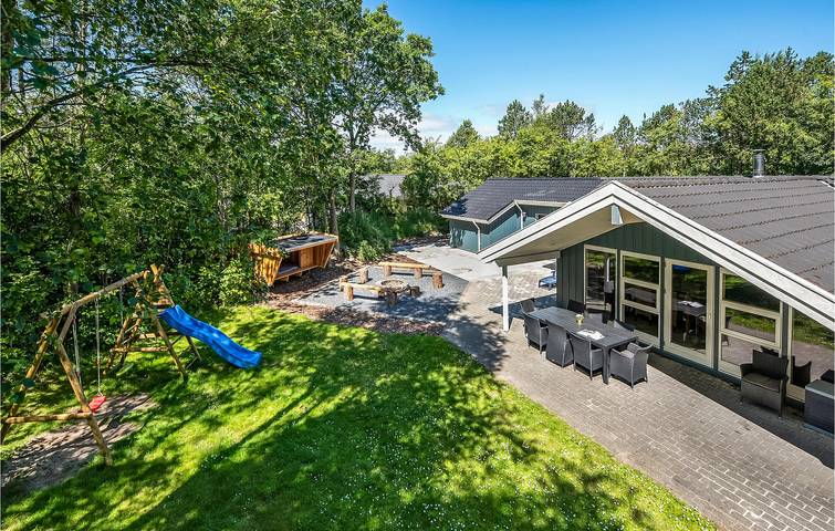 Ferienhaus für 10 Personen, mit Terrasse und Whirlpool sowie Garten und Sauna in Jegum - 2