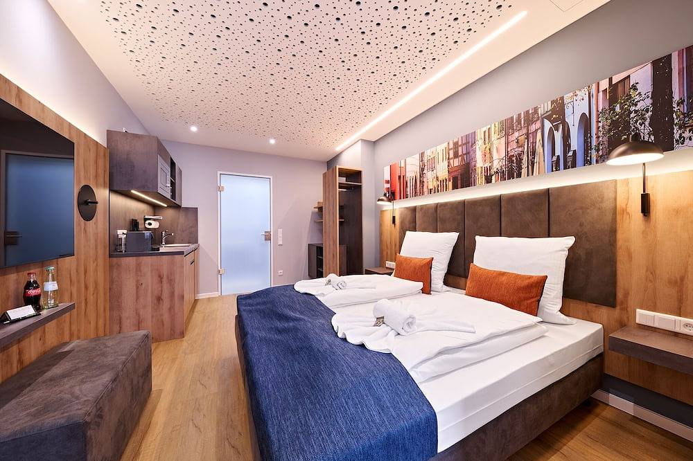 Apartamento entero, Estudio-Confortable-Baño privado externo in Núremberg, Frankenalb
