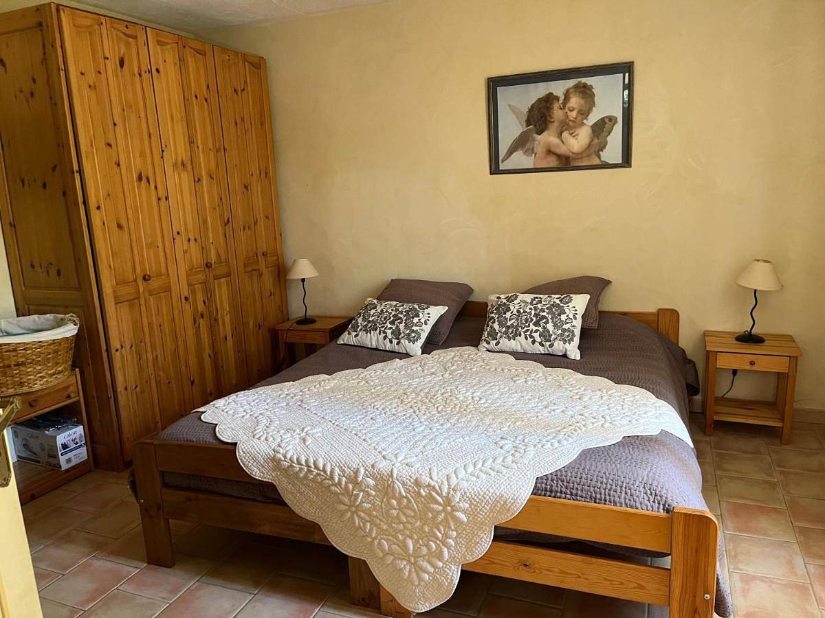 Logement Provence dans domaine oléicole in Aubagne, Côte méditerranéenne (France)
