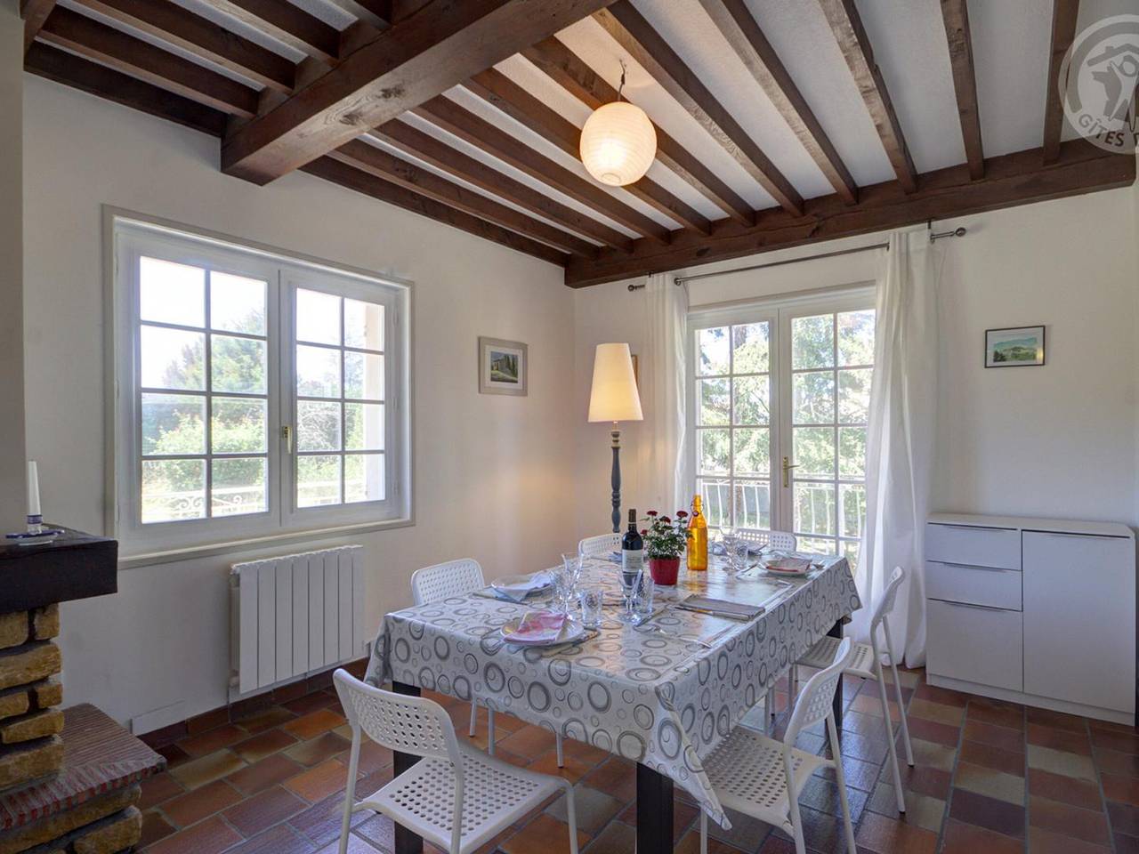 Bright cottage with large garden and private tennis in Nervieux, Montbrison