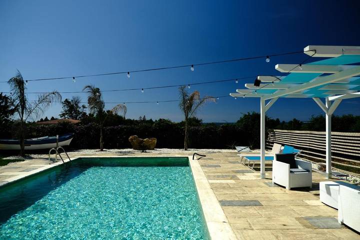 Villa per 7 persone, con Terrazza e Giardino nonché Piscina e Panorama a Trappeto