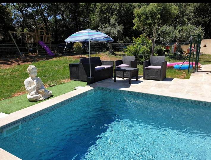 Maison d’hôte pour 3 personnes, avec jardin ainsi que piscine et vue, animaux acceptés à Flayosc - 3