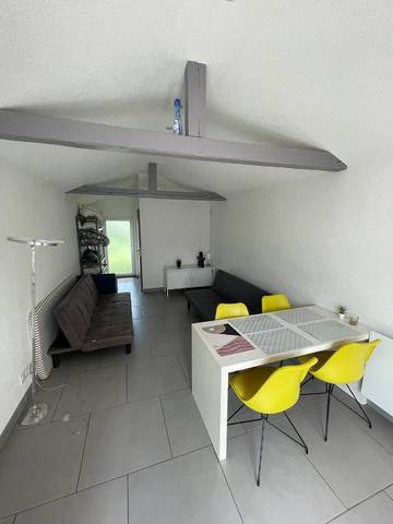 Gîte pour 4 personnes, avec jardin à Sainte-Croix-en-Plaine