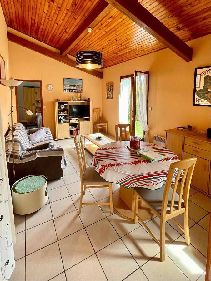 Gîte pour 4 personnes, avec jardin et terrasse à Narrosse - 3