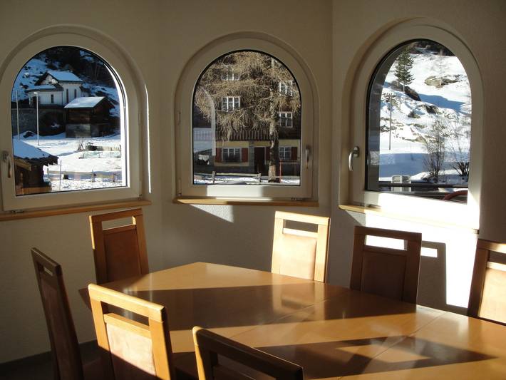 Ferienwohnung für 6 Personen, mit Balkon und Terrasse sowie Garten in Saas-Grund - 4