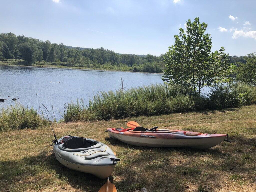 Waterfront Ranch on The Delaware River in Pike County