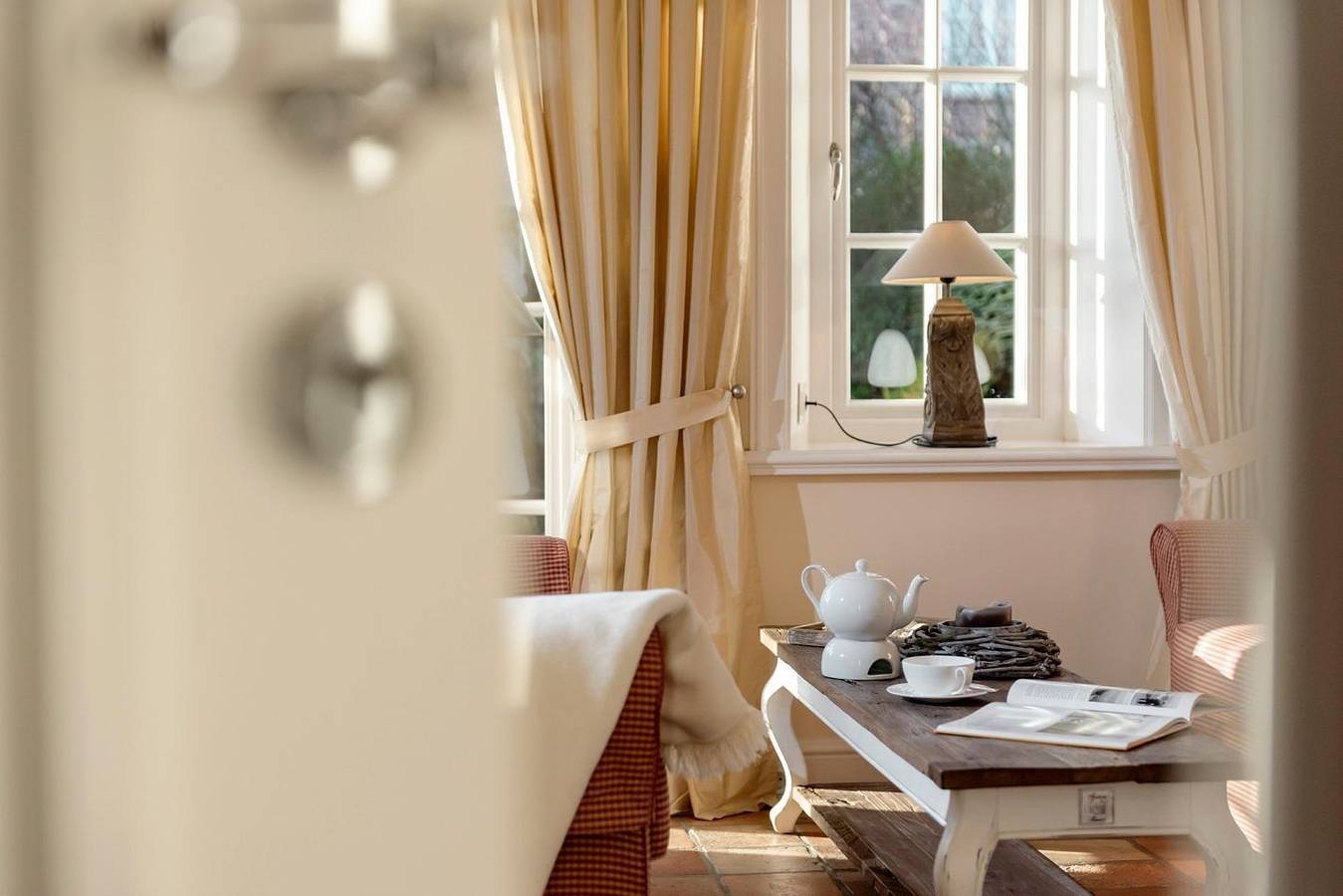 Doppelhaushälfte unter Reet mit toll eingewachsenem Garten in Morsum in Sylt-Ost, Sylt (Gemeinde)