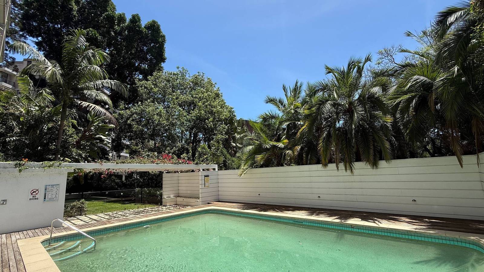 Entire apartment, Elizabeth Bay 2Br, Prime Location, Pool & balcony, Fast Wifi in Elizabeth Bay (Sydney), Sydney