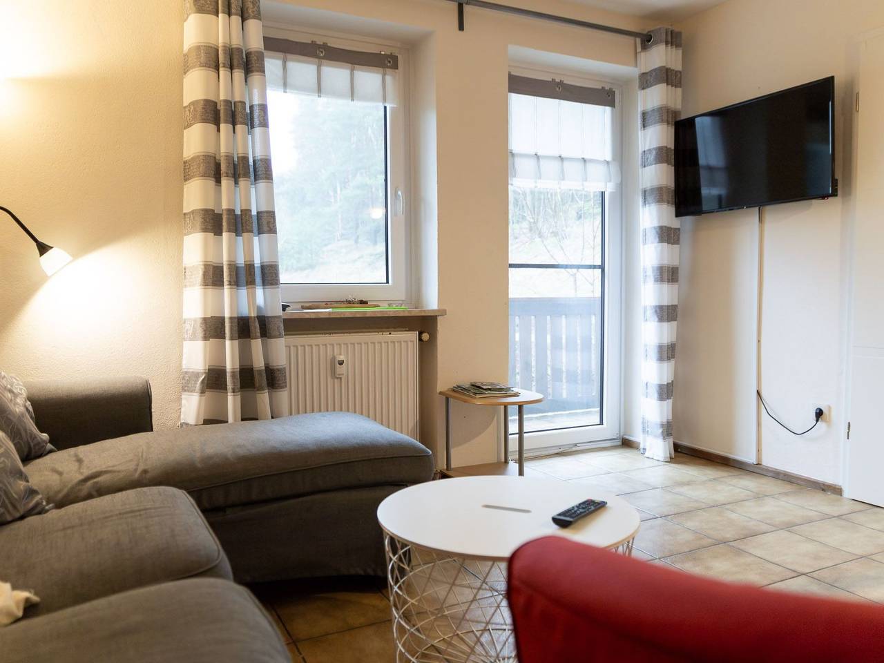 Ganze Wohnung, Mit Balkon und Geschirrspülmaschine in Weißenstadt, Landkreis Wunsiedel im Fichtelgebirge