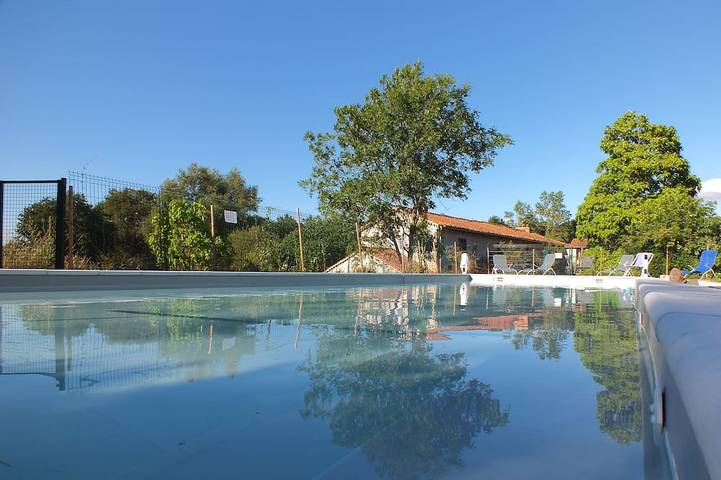 Maison d’hôte pour 4 personnes, avec Jacuzzi ainsi que Jardin et Piscine