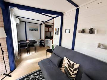 Maison de campagne pour 4 personnes, avec terrasse ainsi que jardin et piscine, animaux acceptés à Herm
