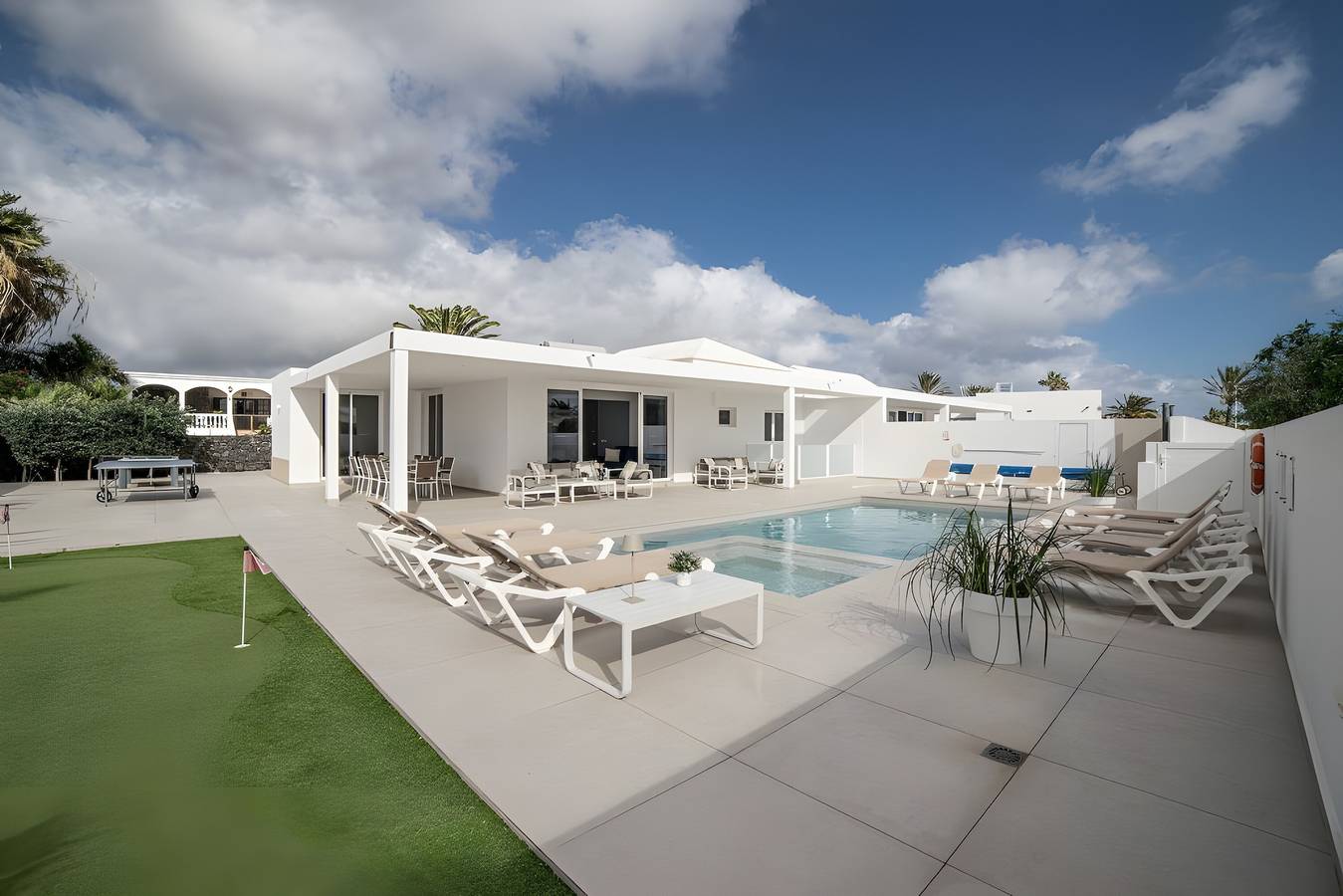 Ferienvilla 'Catherina' mit Bergblick, Wlan und Klimaanlage in Playa Blanca, Yaiza