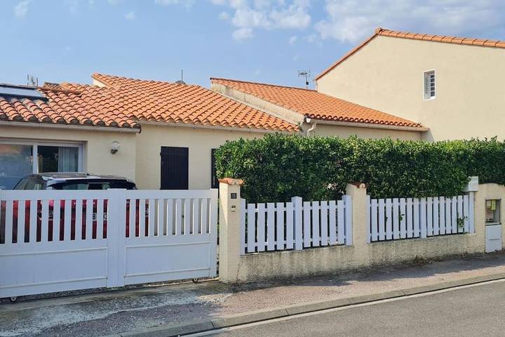 Location de vacances pour 5 personnes, avec jardin, animaux acceptés à Caves