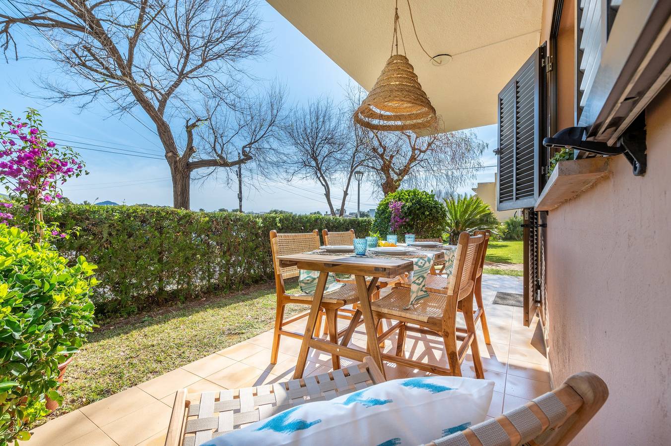Casa de vacaciones 'Apt Con Piscina Y Jardín' con piscina compartida, Wi-Fi y aire acondicionado in Puerto de Pollensa, Pollença