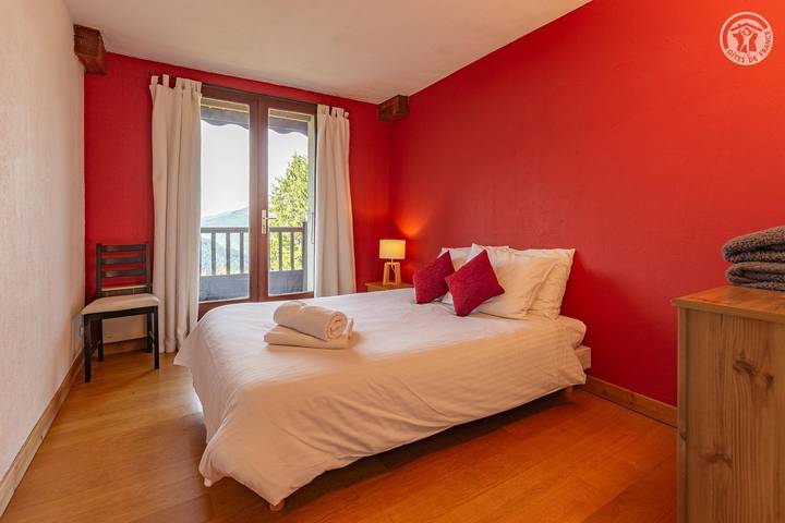 Gîte pour 14 personnes, avec terrasse et sauna ainsi que jardin et jacuzzi à Séez - 4