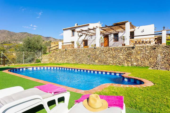 Casa rural para 4 personas, con terraza además de jardín y vistas al mar en Frigiliana - 2