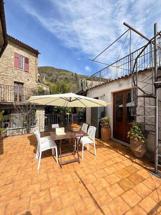 Apartamento de vacaciones para 2 personas, con vistas además de balcón y jardín - 1