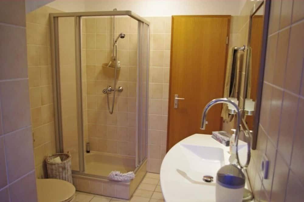 Ganze Wohnung, Ferienwohnung Jule in Bad Weißenstadt in Weißenstadt, Landkreis Wunsiedel im Fichtelgebirge
