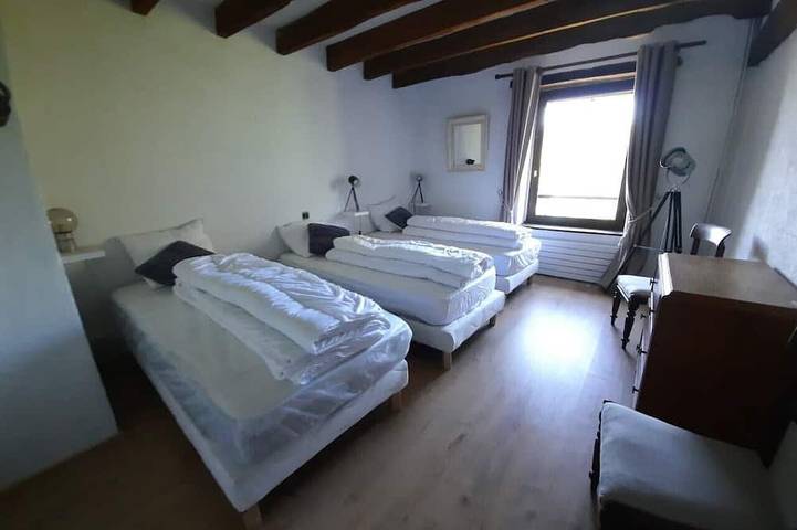 Location de vacances pour 10 personnes, avec jardin à Beaumont-du-Lac - 3