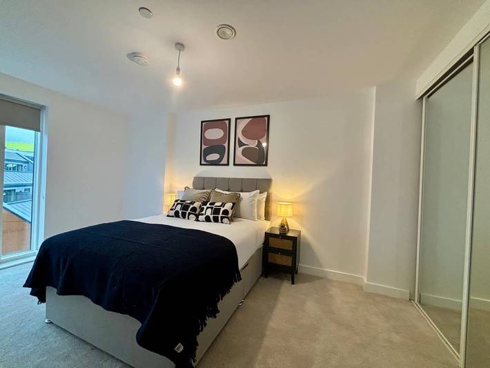 Ganze Wohnung, Bracknell Apartment | Walk to Station | Sleeps 3 in Bracknell, Berkshire
