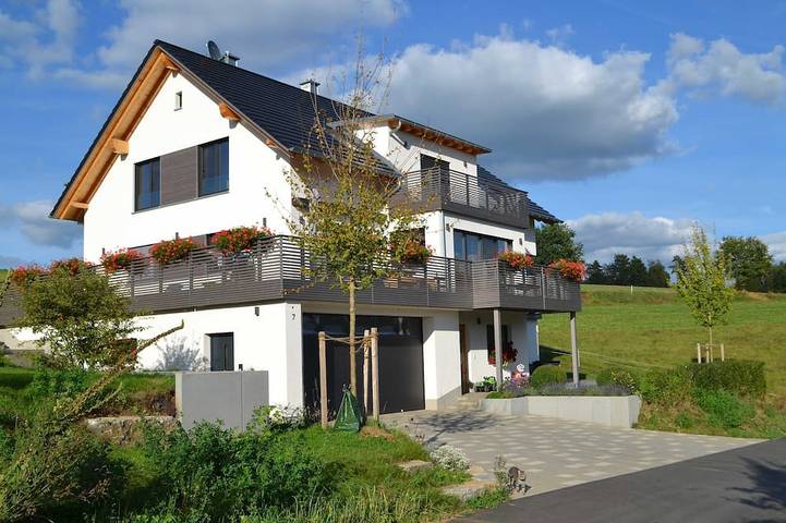 Ferienwohnung für 4 Personen, mit Garten und Terrasse in Eckersdorf