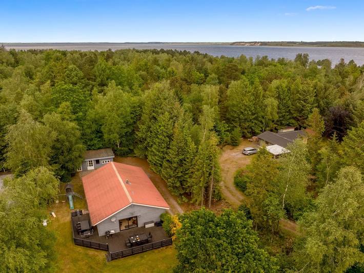 Ferieudlejning for 11 personer, med Terrasse og Sauna i Virksund